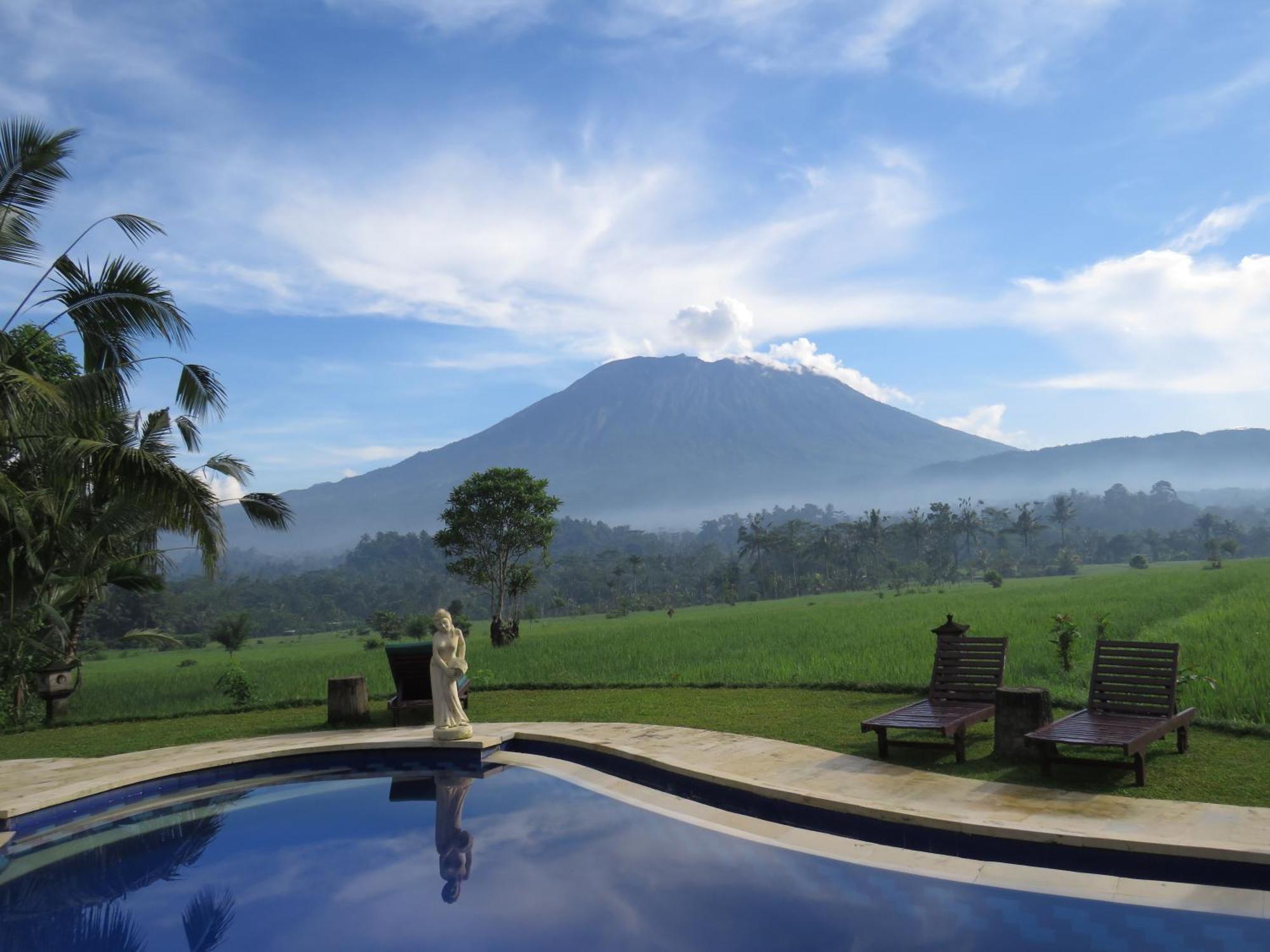 Great Mountain Views Villa Resort Selat Exteriér fotografie
