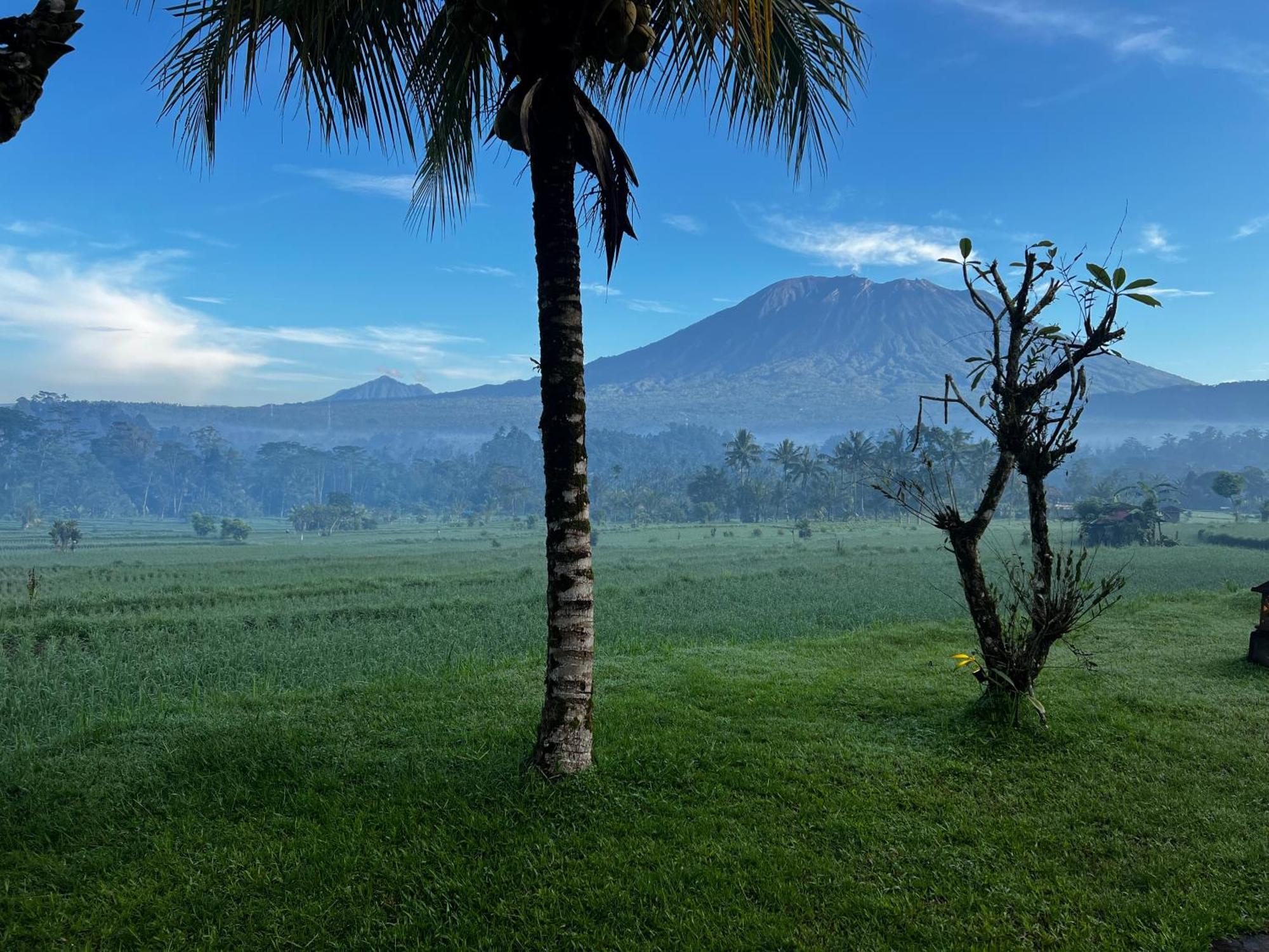 Great Mountain Views Villa Resort Selat Exteriér fotografie
